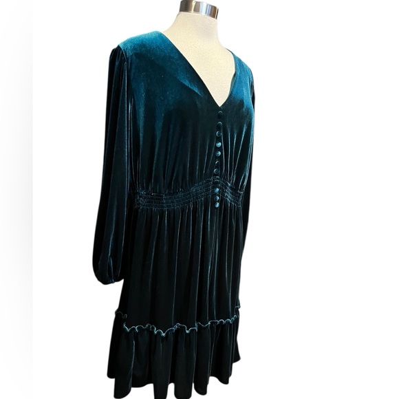NWT from Taylor green velvet tiered boho dress - Picture 4 of 14